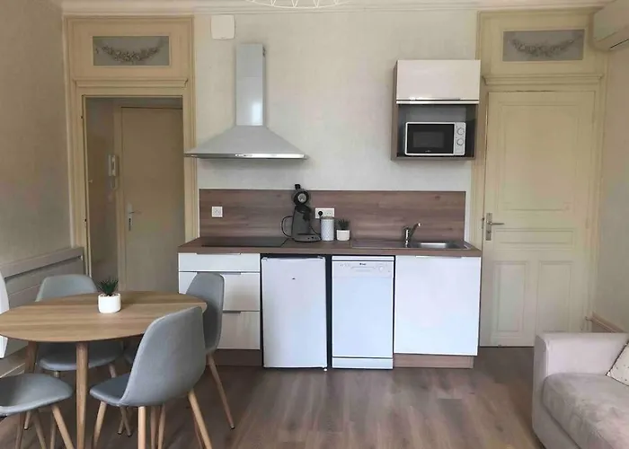 Beauneappart - Centre- Climatisation - Parking Gratuit